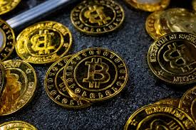 Cryptos Rally in Wake of Shutdown Fears, Bitcoin Leads with 3.1% Gain